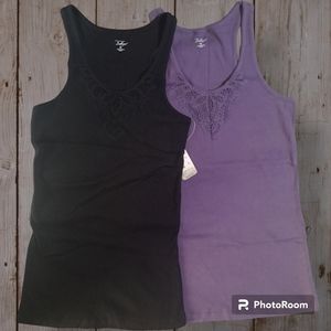 Womans tanktops Size XL